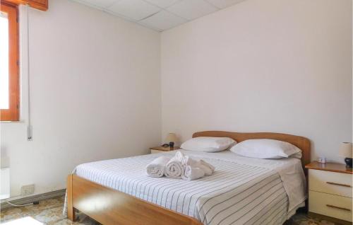 Fondo Morte House | Nice Home In Noto With Kitchen