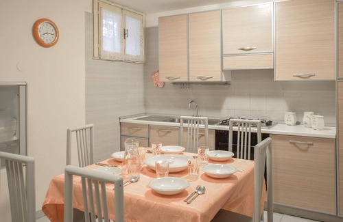 Praia a Mare House | Nice home in Praia a Mare with kitchen