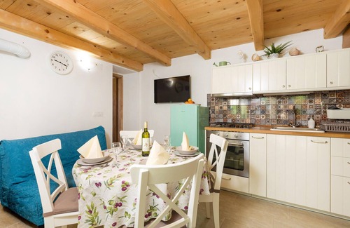 Punta Kriza House | Nice home in Punta Kriza with kitchen