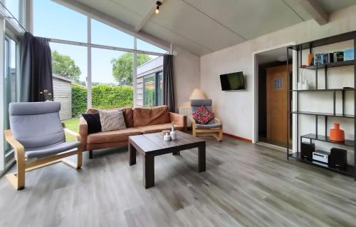 Sint-Annaland House | Nice Home In Sint-Annaland With Sauna