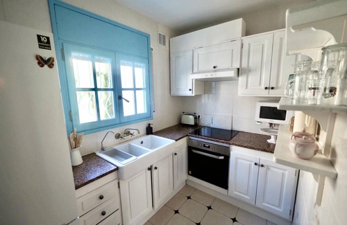 L'Escala Cottage | Nice house with barbecue and communal pool