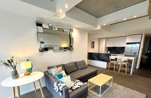 City West Apartment | Nice in New Acton - 2bd 2bth Apt
