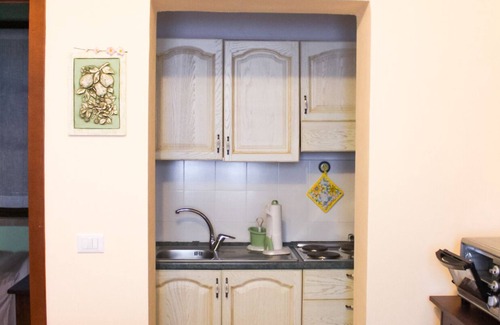 Pomaia Apartment | Nice lodging in Pomaia, garden and terrace,Wi-Fi,pool, children pool, sleep 5