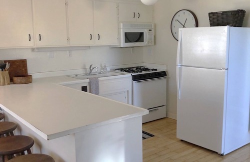 Carpinteria Condo | Nice One Bedroom Seaside Flat