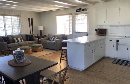 Carpinteria Condo | Nice One Bedroom Seaside Flat