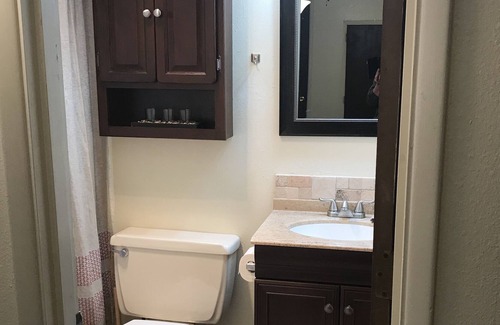 Roseburg Apartment | Nice Private 1 bedroom lower unit apartment
