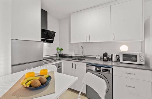 La Merced Apartment | Nice Stay Studio Two Sidewalks