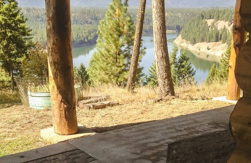 Thompson Falls House | Nice view of the river