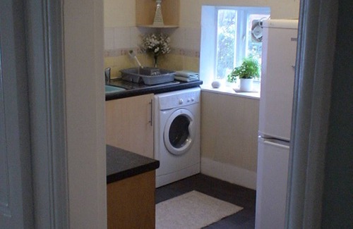 Prestatyn Apartment | Nicely apointed first floor apartment in secluded area close to transport hubs