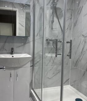 Lacey Green House | Nicely furnished 2 Bedroom Property Independent with Parking