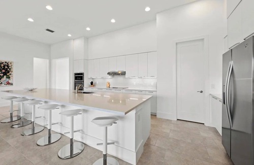 Naples House | Nicest House for Rent in Naples Reserve; 4 bdr; high ceilings; pool; lake view