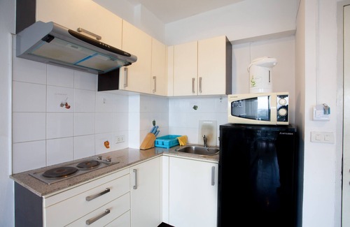 Chang Khlan Apartment | Night Bazaar Road - 40 Sqm - 10th Floor - Work-From-Home w/Fully Fitted Kitchen