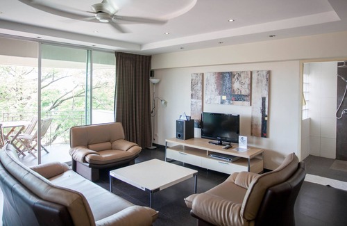 Chang Khlan Apartment | Night Bazaar Road - DELUXE 2BR 5th F