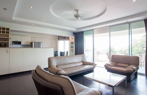 Chang Khlan Apartment | Night Bazaar Road - DELUXE 2BR 5th F