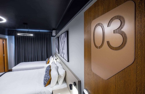 Kilburn Hotel | Nightcap at Empire Hotel