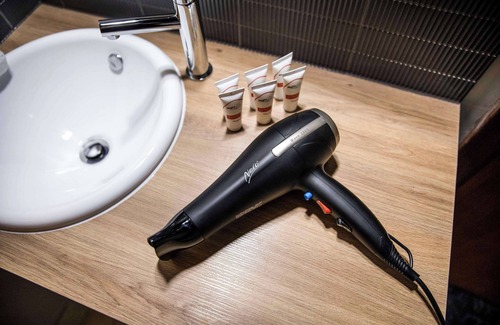 Kilburn Hotel | Nightcap at Empire Hotel