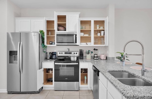 St. Augustine House | Nights of Lights festival! Pool, Gym, Near Beach, Jax & Historic St. Aug