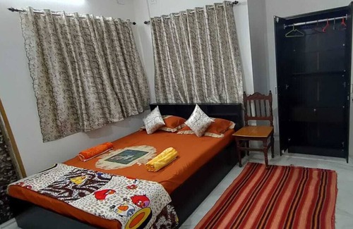 Kolkata Apartment | Nilam's homestay - 2 Bedroom Flat in South Kolkata