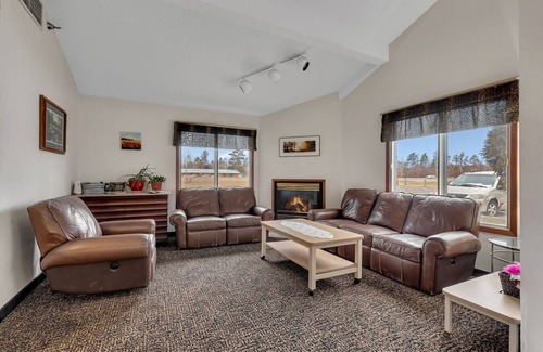 Nisswa Bed & Breakfast | Nisswa Hotel & Suites – King Jacuzzi Suite #112