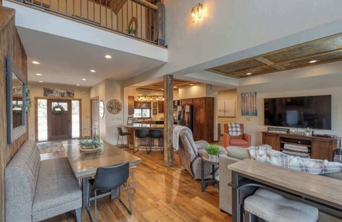 Lead House | Nitz Carlton – A Luxury Black Hills Retreat