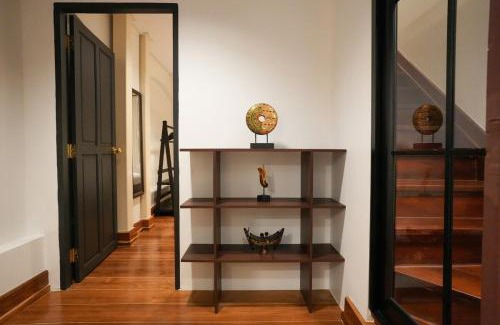 Chakkrawat Villa | Nivas Wanit 3BR 1SFB Yaowarat MRT EntireHome 85SQM