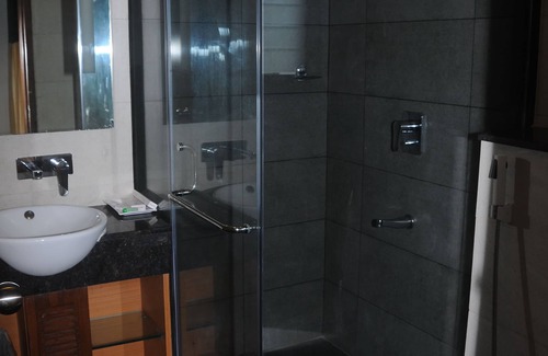 Pallavaram Hotel | NK Grand Park Hotel