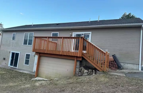 Montville House | nModern 3-Bedroom Retreat Near Parks & Casinos