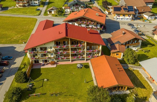 Graen Apartment | No. 1 cabbage blossom - HAUS fern