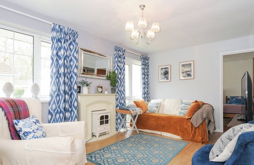 Liskeard Cottage | NO. 1 THE HEATHERS, pet friendly, country holiday cottage in Liskeard