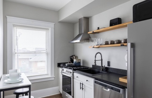 Lakewood Apartment | NO. 11 - 1BD Hotel Quality