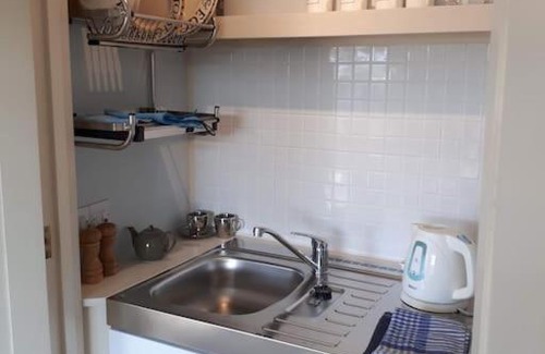 Bridport Apartment | No 27