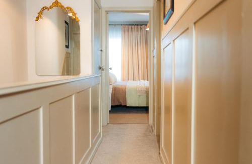 Cookstown House | No 50 Chapel Street Townhouse