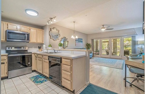 North Myrtle Beach Apartment | No Crabby Attitudes - 112 TL