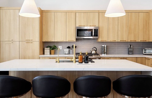 Costa Verde House | No Tax! Gorgeous BRAND NEW Remodel! 1-Story, HeatedPool, HotTub, BBQ, PuttingGrn