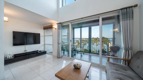 Musilmok House | Noche Del Mar Family Pension