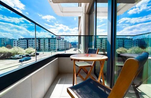 Iskar Apartment | Nomad Friendly Modern Complex Next To Metro