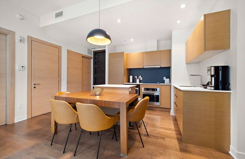Old Montreal Apartment | Nomade MTL, Old MTL, Luxury 2BD 2BA, St Jacques