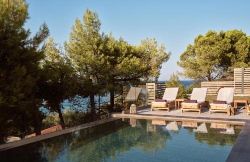 Alikanas Villa | Nomia Villa, with Pool, Gym & Walk to the Beach, By ThinkVilla