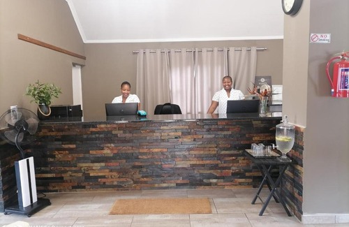 Nongoma Hotel | Nongoma Lodge & Inn CC