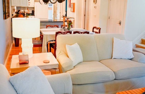 Leland House | Nonna`s