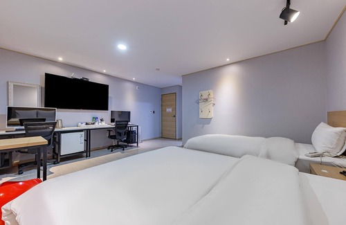 Nonsan Hotel | Nonsan River