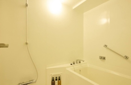 Shijo Hotel | Nonsmoking Deluxe Room corner room Room only/Kyoto Kyōto