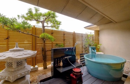 Okutsu Onsen House | NonsmokingEmphasison quality small amount of delicious kaisekiJapanese twin with openair bath /Tohakugun Tottori