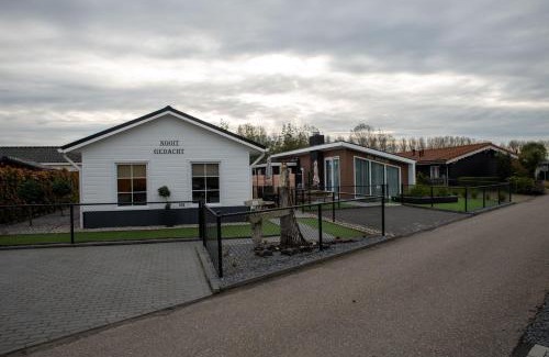 Sint-Annaland Ski Chalet | Nooit gedacht