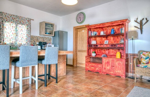 Tinajo Ski Chalet | NoPasaNada: apartmento privado el Hierro, vistas al jardín