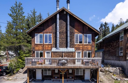 Government Camp House | Nor Ski Haus Estate