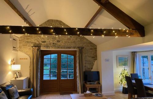 Bridport House | Norburton Hall Cottages