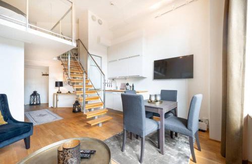 Oslo City Centre Apartment | Nordic Host Luxury Apts - Prinsens Gate - Large Mezzanine Studio