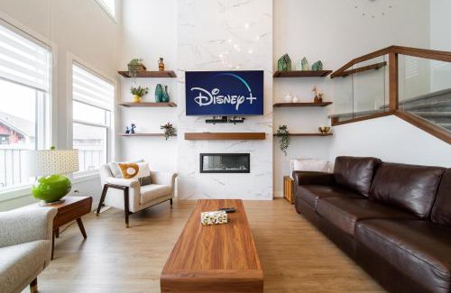 West Edmonton House | Nordic Oasis near West Edmonton Mall with Hot Tub & King Ensuite