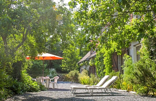 Sourdeval-les-Bois House | Norman house surrounded by nature